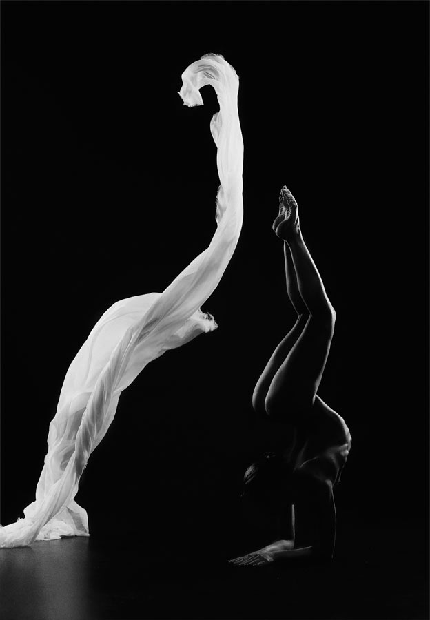 Mariya Andriichuk. Parallel Dimensions. Limited Edition 1 of 20. 60 X 90 cm © Art Market Magazine