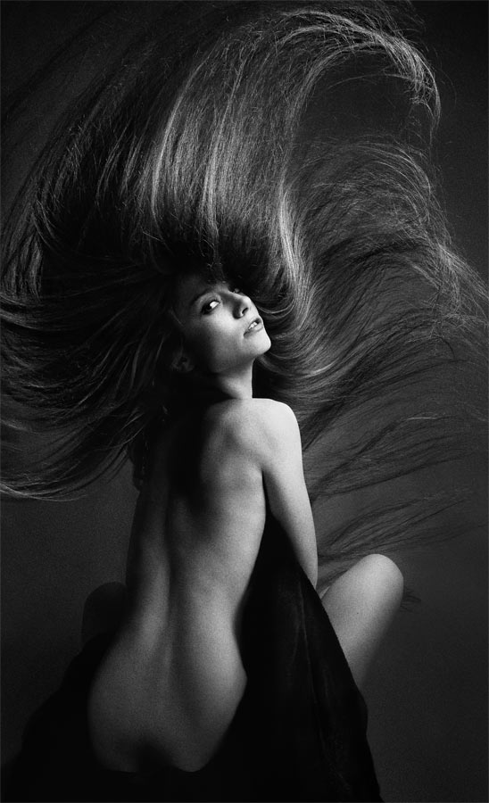 Gold List Award Arist Mariya Andriichuk. Flora. Limited Edition 1 of 20. 60 X 90 cm © Art Market Magazine