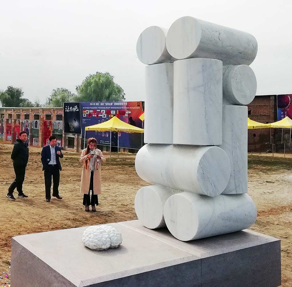 Containers. 2018. 
Marble. 260x200x140 cm.
Tongchuan, China.
Tanya Preminger © All rights reserved. 