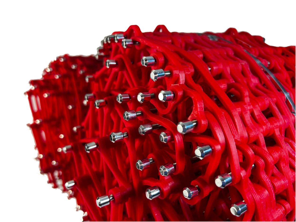 Heart Strings (Details)
Urethane rubber, aluminum, acrylic
61 cm x 58 cm x 30.5 cm
2025
AvRaam Cohen © All rights reserved.