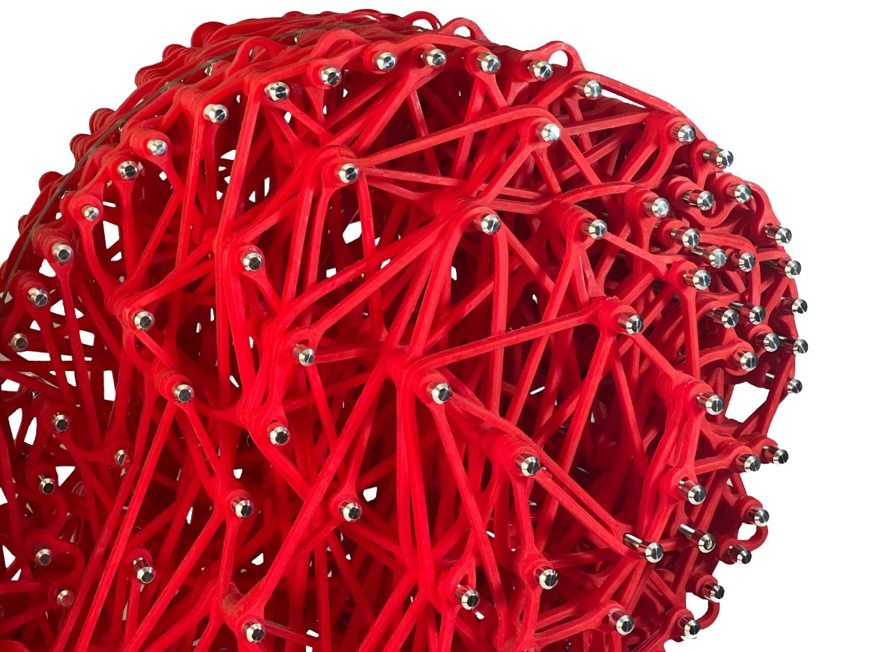 Heart Strings (Details)
Urethane rubber, aluminum, acrylic
61 cm x 58 cm x 30.5 cm
2025
AvRaam Cohen © All rights reserved.