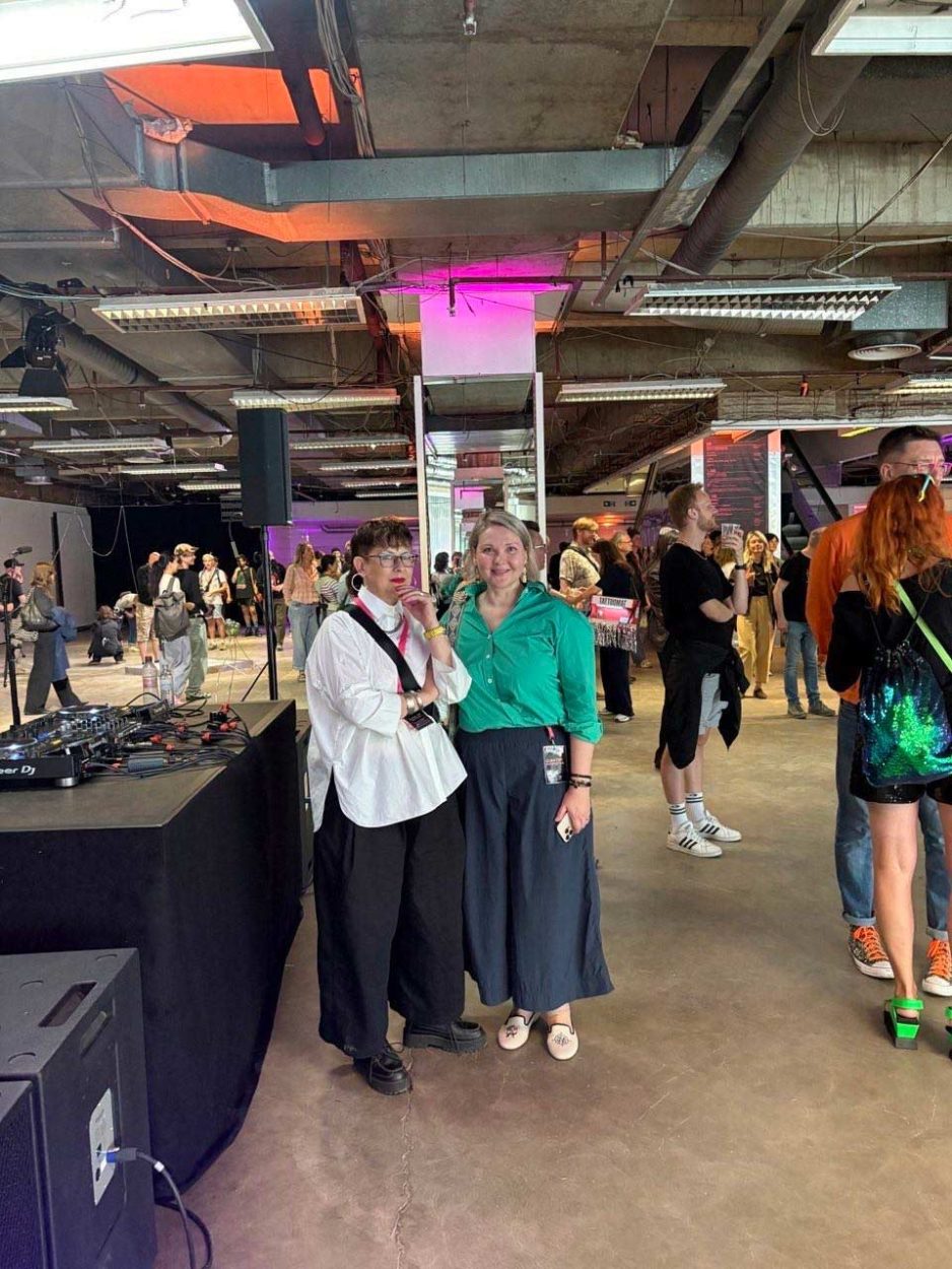 EDEN.exe Opened at 48 Stunden Neukölln with Live Performance by Renowned Mural Artist Robert Vargas