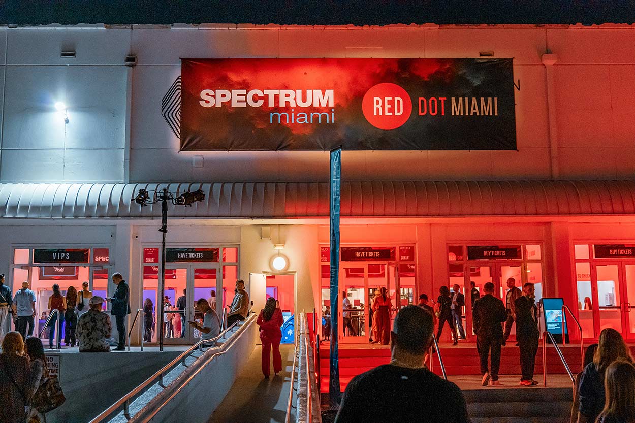 Exhibition View. Spectrum Miami & Red Dot Miami © Redwood Art Group